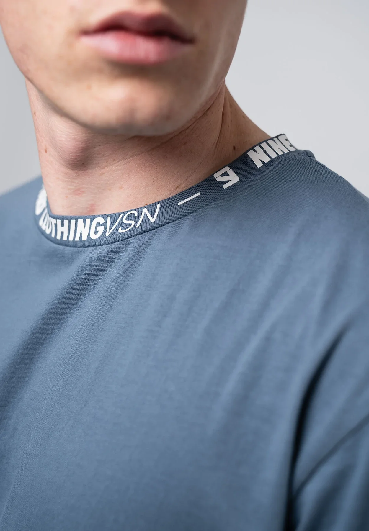 STREET. Gekleurd T-Shirt - Gebruikt Grijsblauw 3 STREET. Gekleurd T-Shirt - Gebruikt Grijsblauw - Afbeelding 3