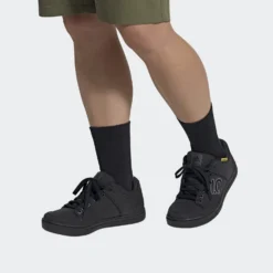 Five Ten Freerider Canvas - Cblack/Dgsogr/Grefiv 16 Five Ten Freerider Canvas - Cblack/Dgsogr/Grefiv -Fiets Vonk Verkoopwinkel FreeriderCanvas CblackDgsogrGrefiv 4