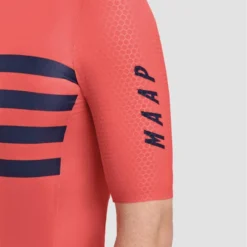 Emblem Pro Hex Jersey Guava 11 Emblem Pro Hex Jersey Guava -Fiets Vonk Verkoopwinkel Maap Emblem Pro Hex Jersey Guava 6