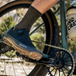 Gran Tourer II Gravel Schoen - Black Gum 14 Gran Tourer II Gravel Schoen - Black Gum -Fiets Vonk Verkoopwinkel QUOC Gran Tourer II Black Gum Gravel Cycling Shoe Lifestyle 1 1100x