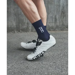 POC Soleus Lite Sock Mid - Uranium Zwart -Fiets Vonk Verkoopwinkel poc soleus lite sock mid 1582 turmaline navy 2 1265436