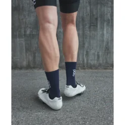 POC Soleus Lite Sock Mid - Uranium Zwart -Fiets Vonk Verkoopwinkel poc soleus lite sock mid 1582 turmaline navy 3 1265437